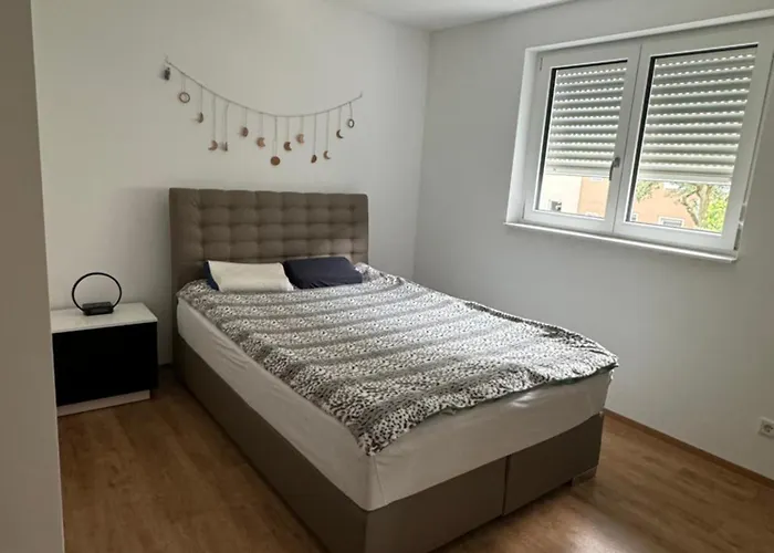 Schlafzimmer In Gemeinsame Wohnung
